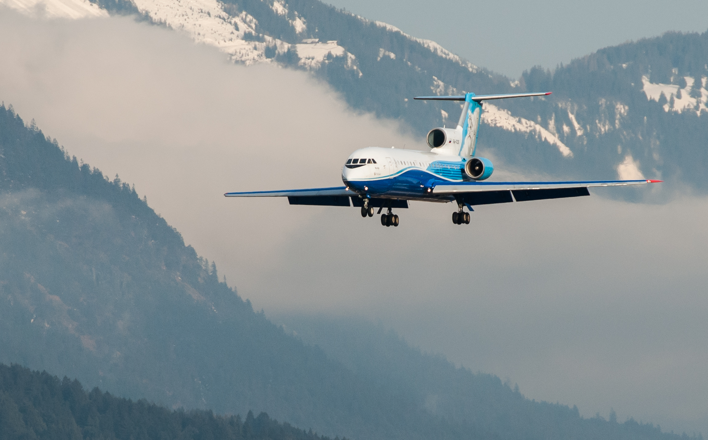 Free download high resolution image - free image free photo free stock image public domain picture -Yak 42D RA-42382 approaching Innsbruck airport