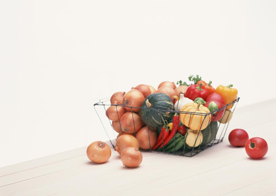 Free download high resolution image - free image free photo free stock image public domain picture  Wire shopping basket in vegetable on table