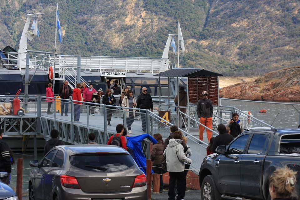 Free download high resolution image - free image free photo free stock image public domain picture  Boat at glacier Perito Moreno in El Calafate, Patagonia