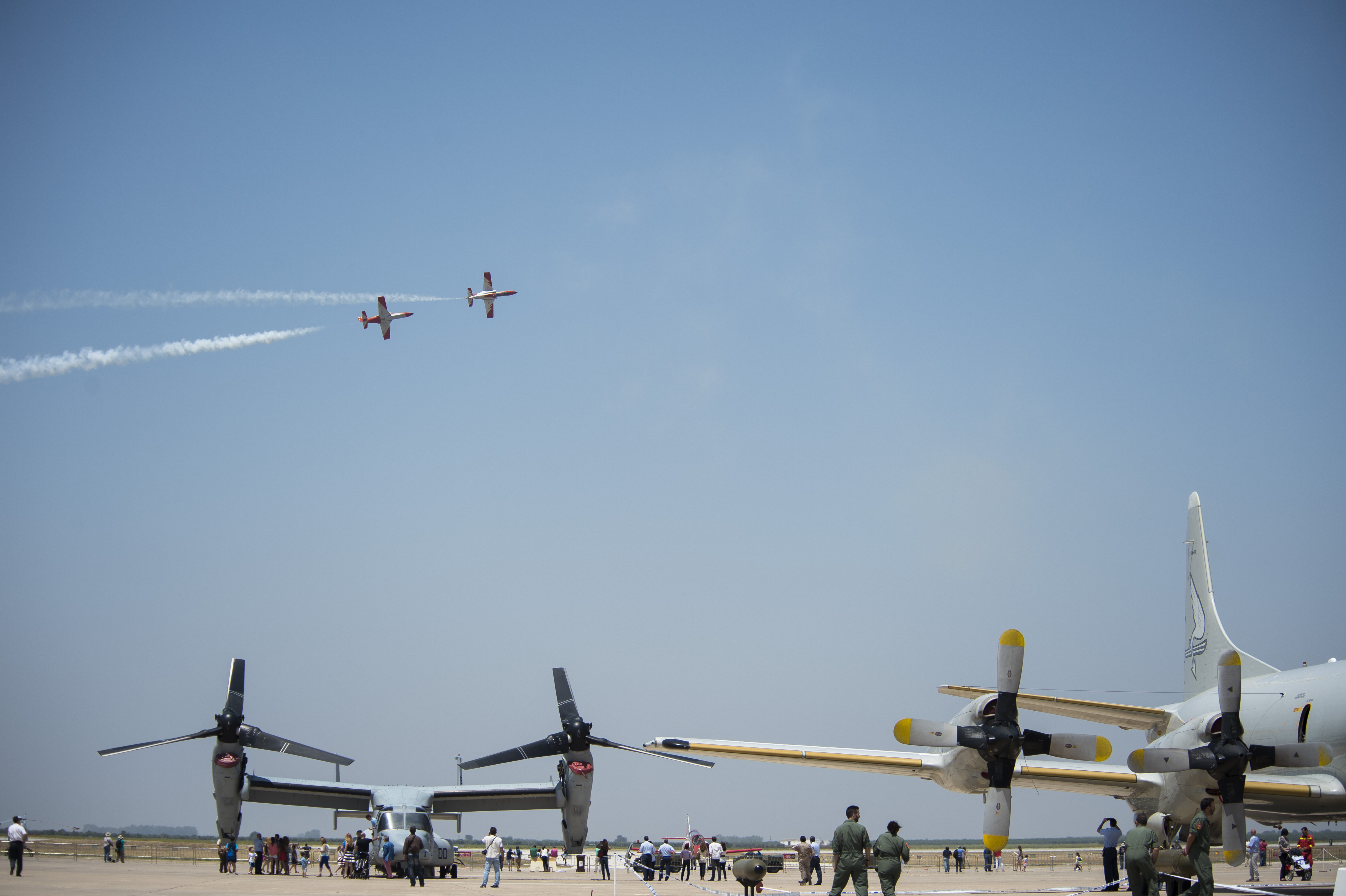 Free download high resolution image - free image free photo free stock image public domain picture -Jet fighters in formation during an air show