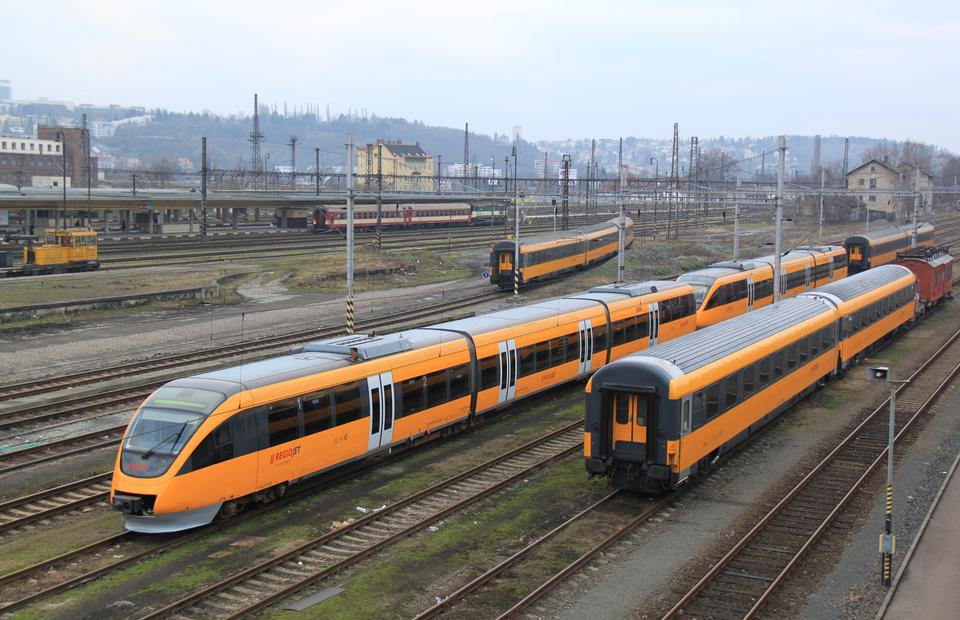 Free download high resolution image - free image free photo free stock image public domain picture  Railway station in Praha Smichov