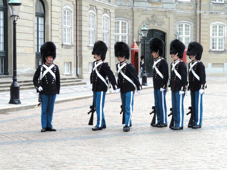 Free download high resolution image - free image free photo free stock image public domain picture  Royal Guard in Amalienborg Castle in Copenhagen in Denmark