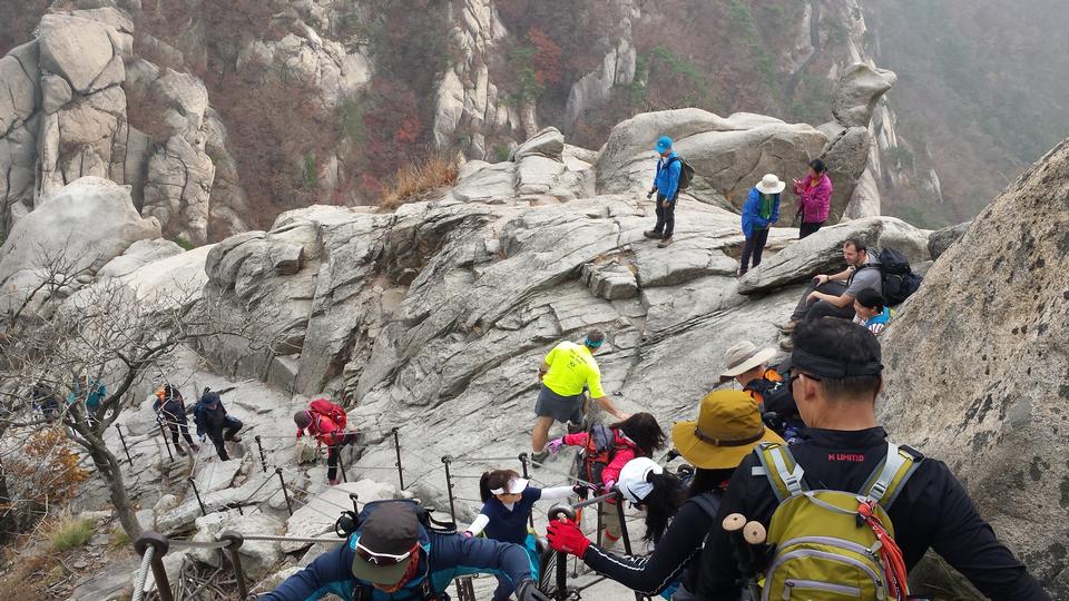 Free download high resolution image - free image free photo free stock image public domain picture  climbers traversing a steep slope seoul,Korea