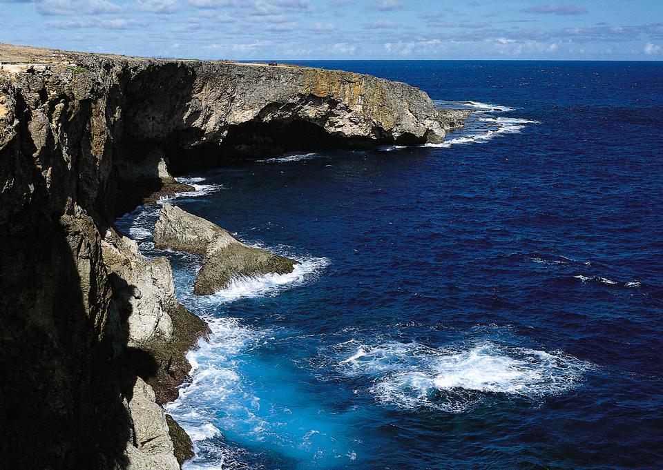 Free download high resolution image - free image free photo free stock image public domain picture  The rocky coastline of Cascais is famous for the cave named