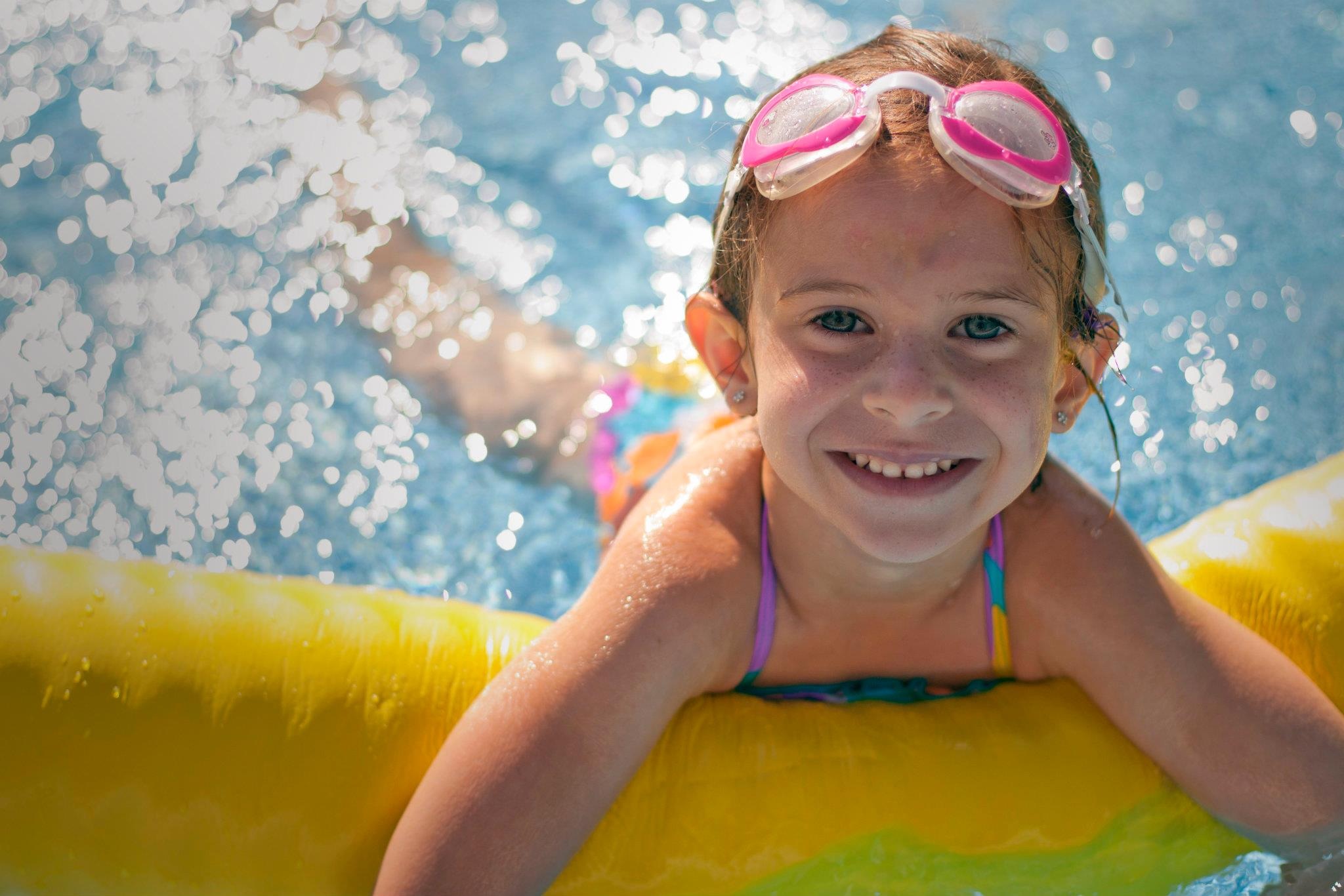 Free download high resolution image - free image free photo free stock image public domain picture -Children sitting on inflatable ring in swimming pool.