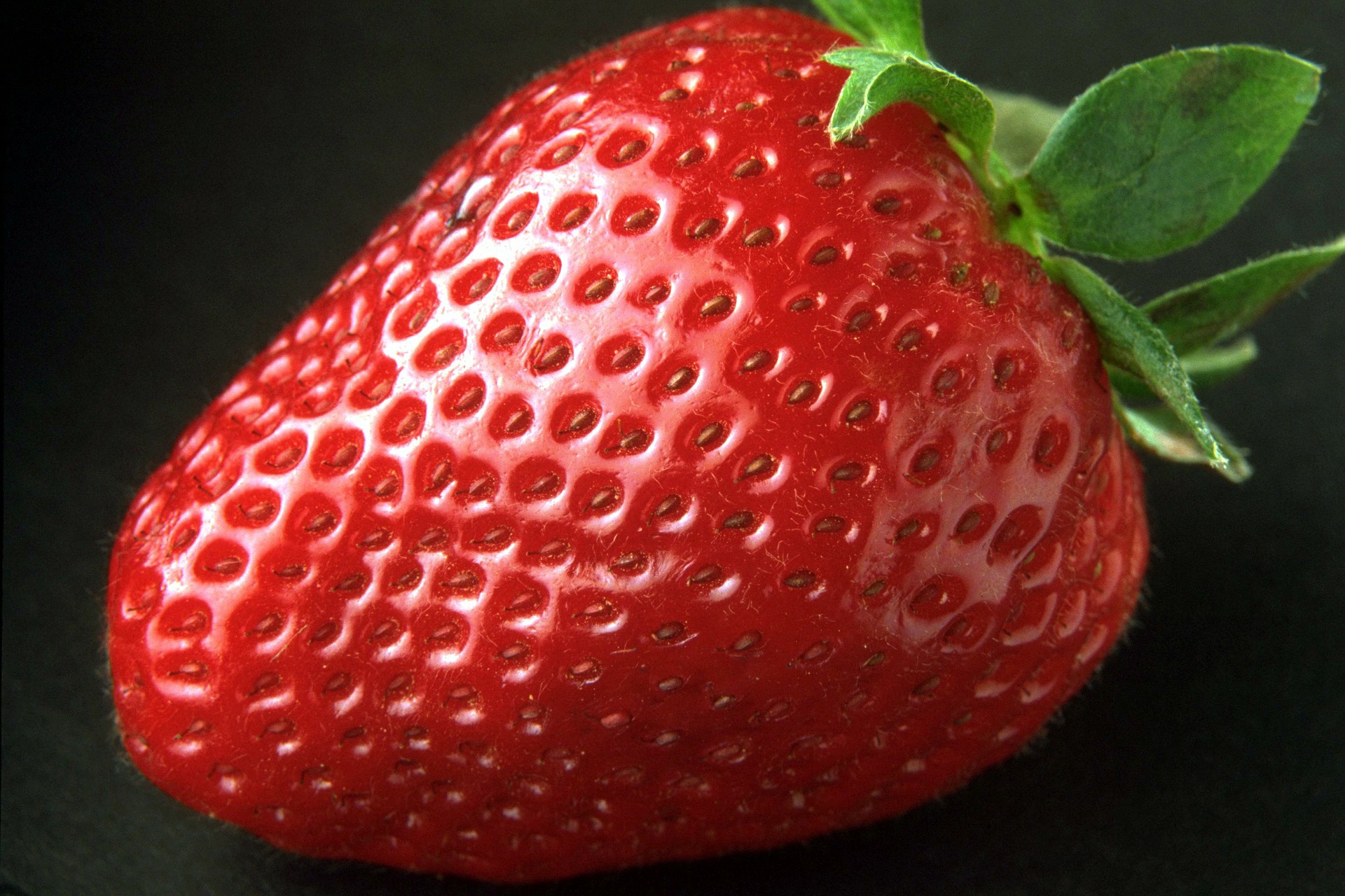 Free download high resolution image - free image free photo free stock image public domain picture -Strawberry macro isolated on black