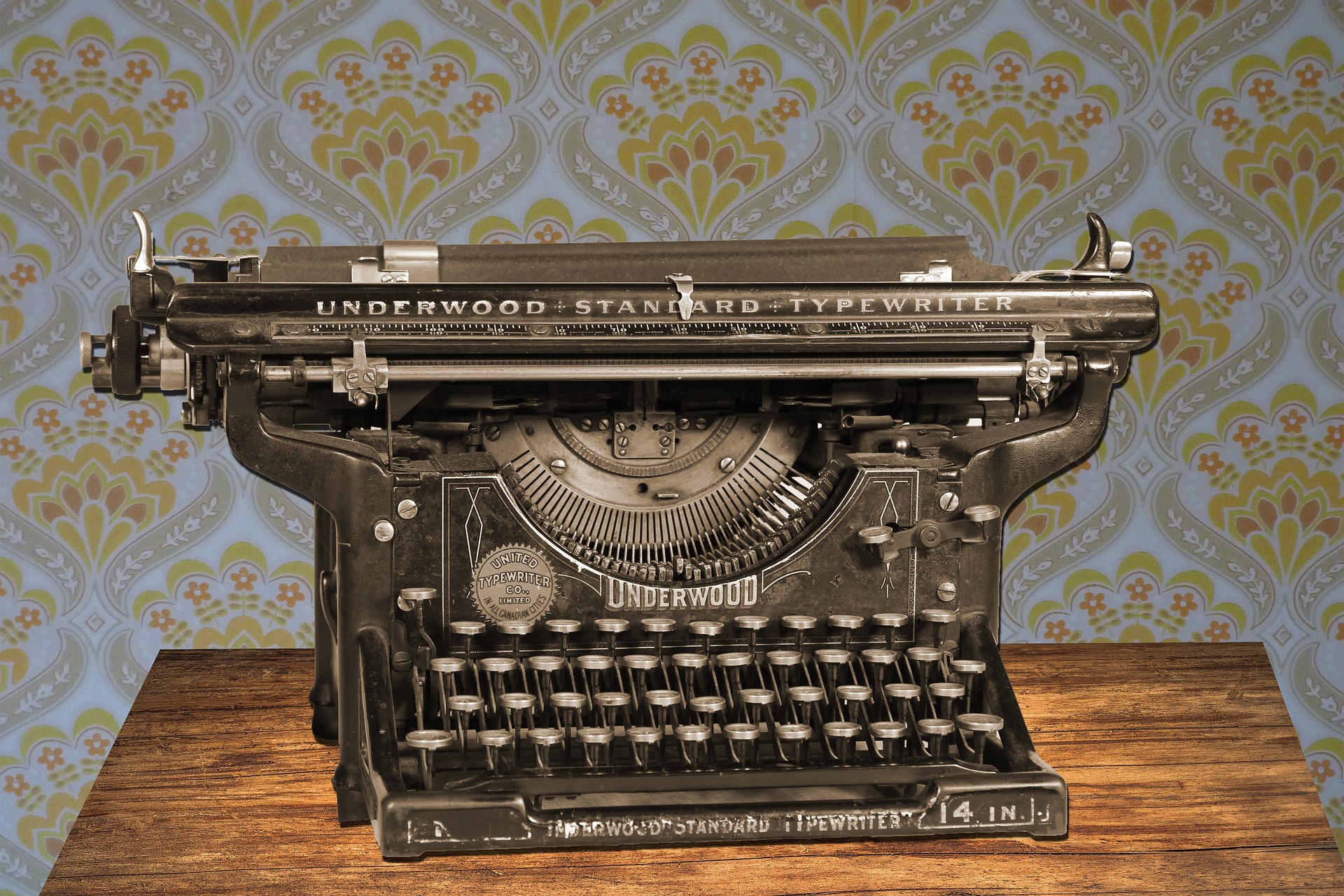 Free download high resolution image - free image free photo free stock image public domain picture -Old Dutch type writer with paper sheet isolated on white