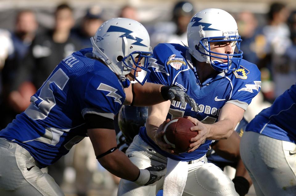 Free download high resolution image - free image free photo free stock image public domain picture  american football player in action