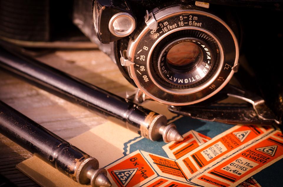 Free download high resolution image - free image free photo free stock image public domain picture  Old rangefinder camera on the old wooden table.