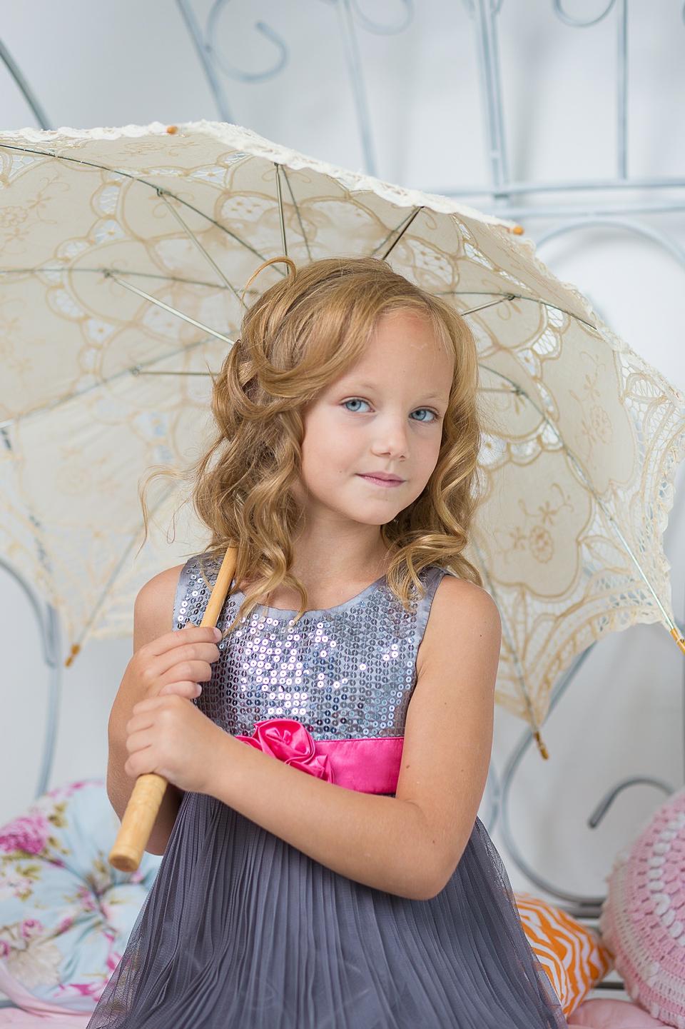 Free download high resolution image - free image free photo free stock image public domain picture  Little cute girl wear the umbrella