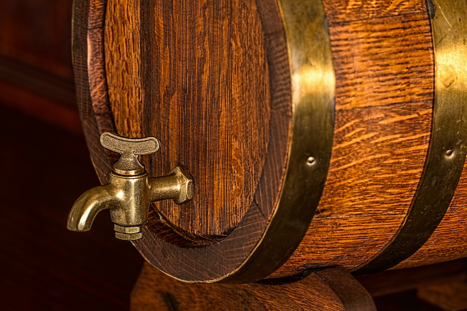 Free download high resolution image - free image free photo free stock image public domain picture -Old oak barrel on a wooden table.