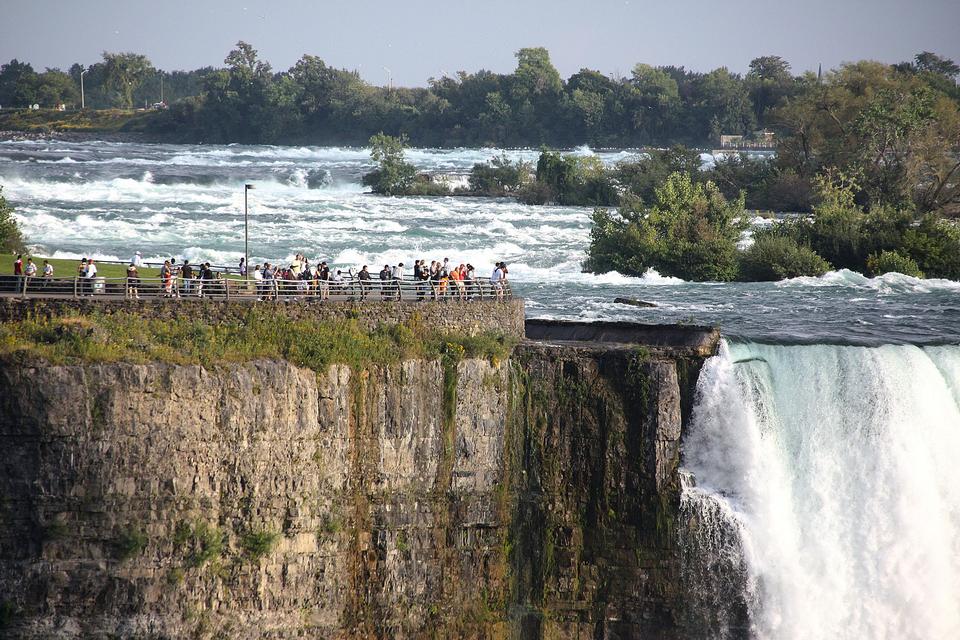 Free download high resolution image - free image free photo free stock image public domain picture  Visitors watch Horseshoe Fallsin Niagara Falls