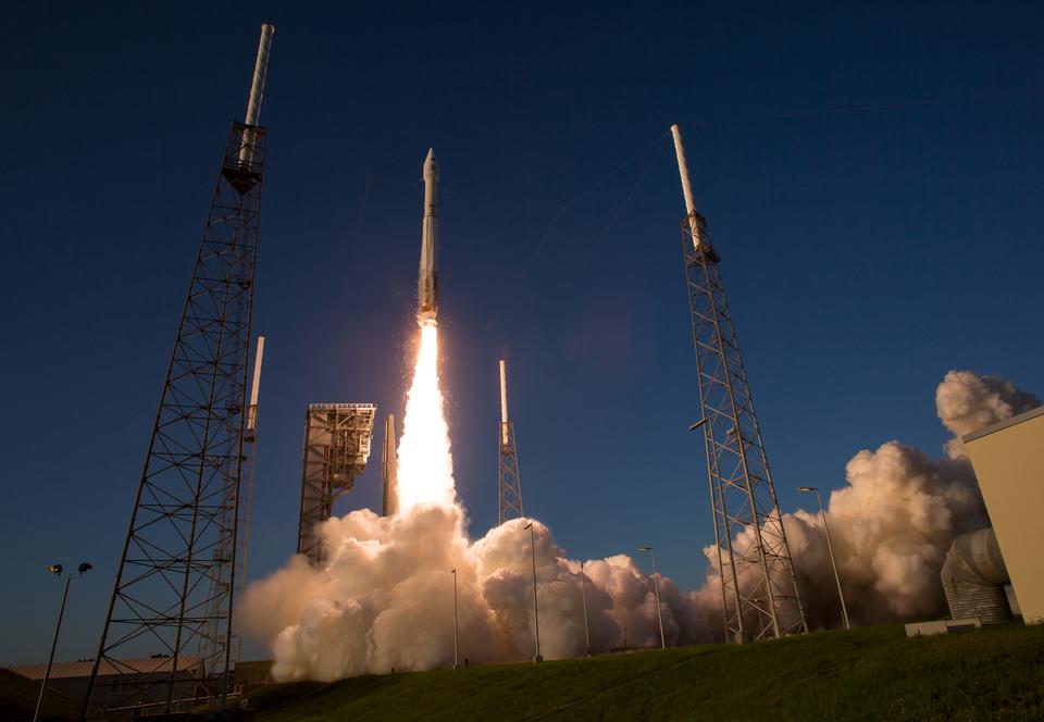 Free download high resolution image - free image free photo free stock image public domain picture  The United Launch Alliance Atlas V rocket