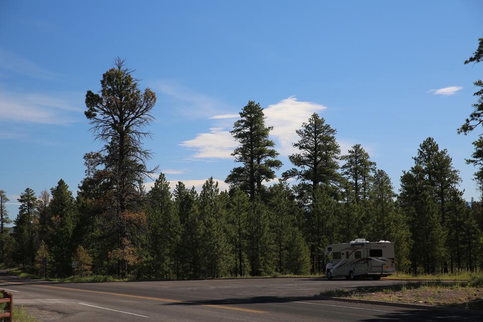 Free download high resolution image - free image free photo free stock image public domain picture  Motorhome on the road to Bryce canyon, modern trailer