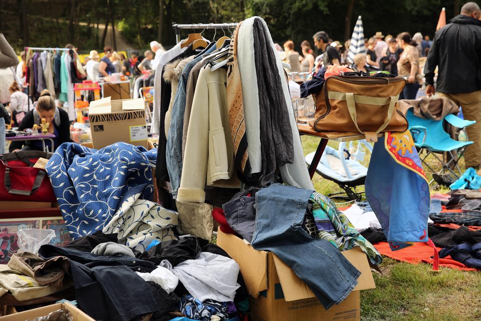 Free download high resolution image - free image free photo free stock image public domain picture  clothes hanging on a rack in a flea market