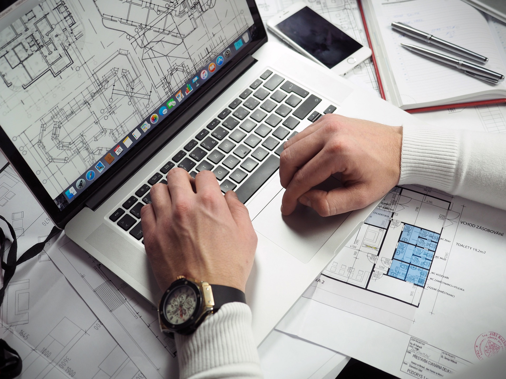 Free download high resolution image - free image free photo free stock image public domain picture -Closeup of business man hand typing on laptop keyboard