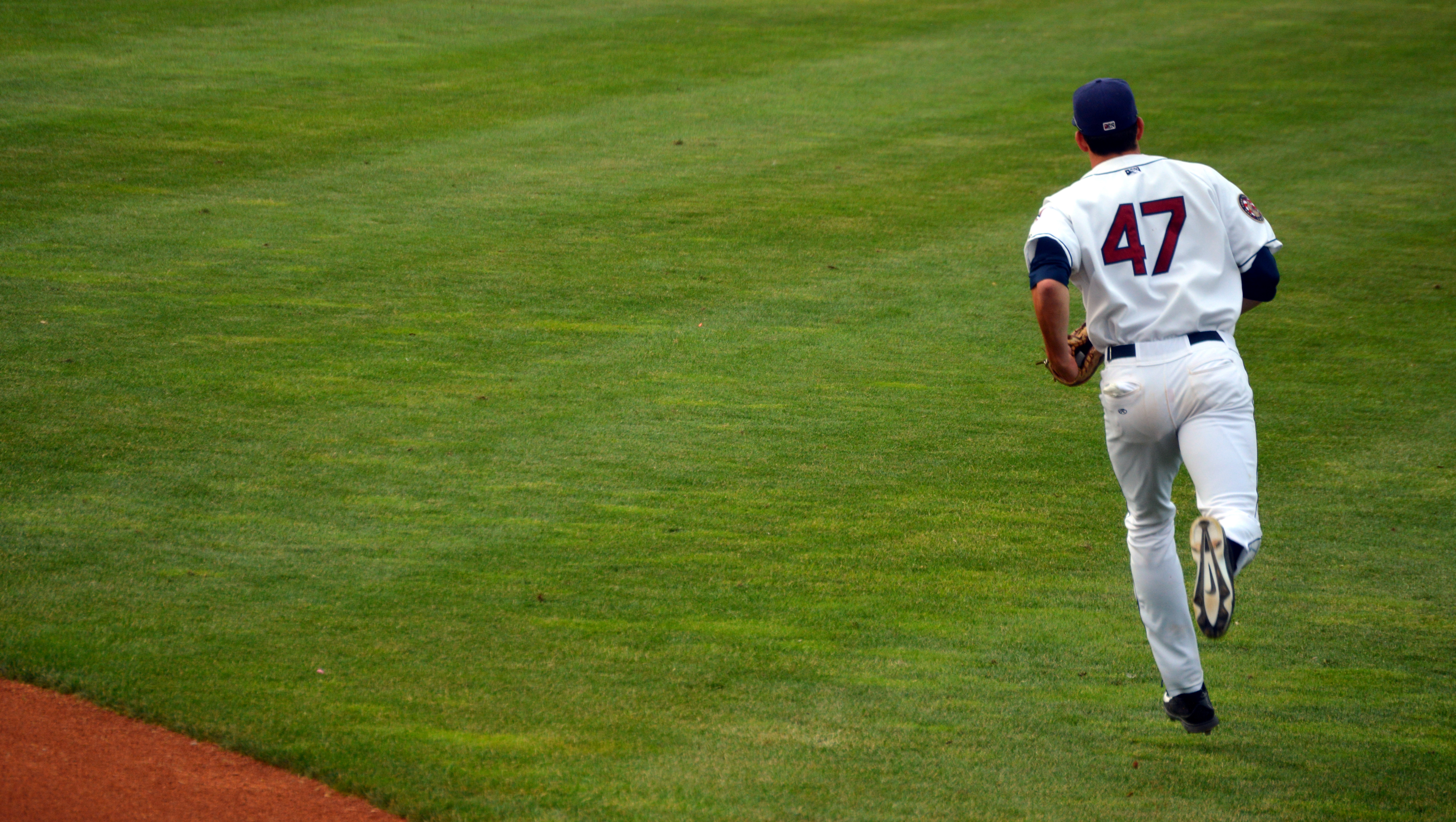 Free download high resolution image - free image free photo free stock image public domain picture -baseball player running on field