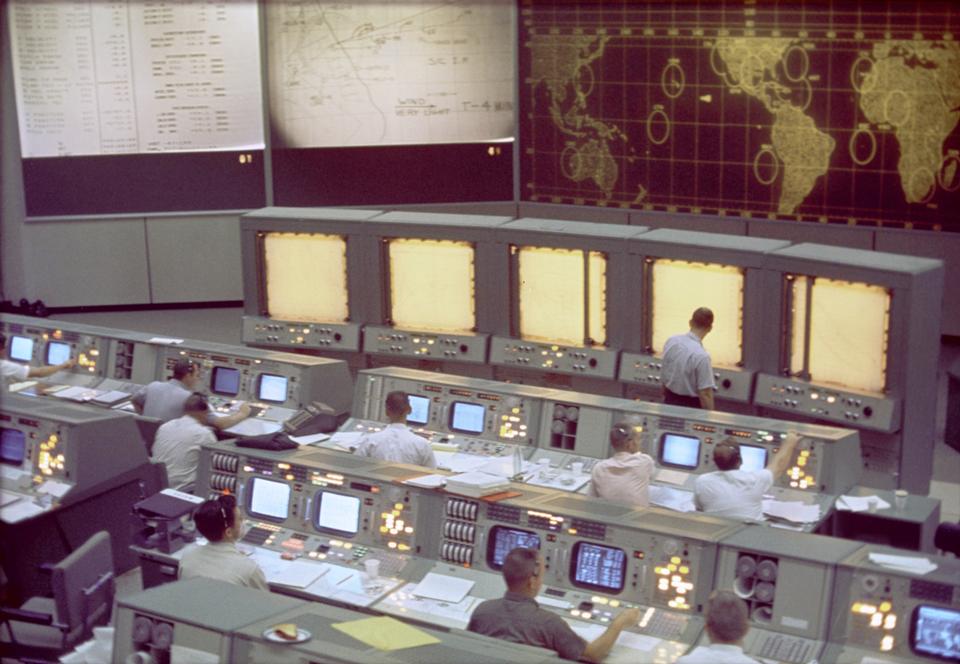 Free download high resolution image - free image free photo free stock image public domain picture  Overall view of the Mission Control Center