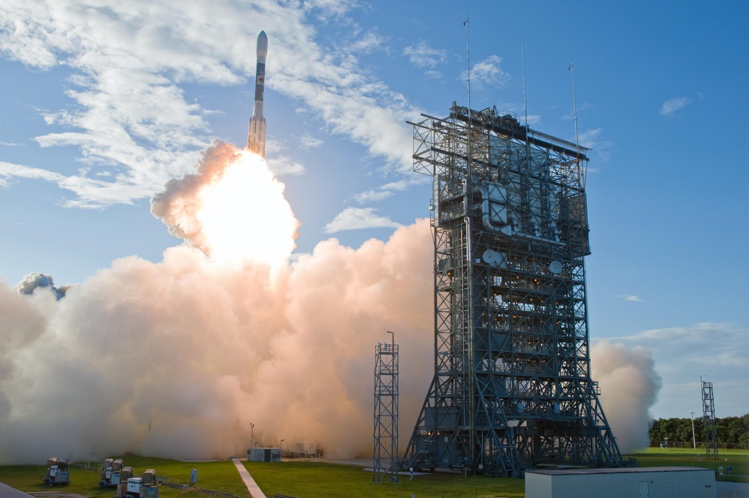 Free download high resolution image - free image free photo free stock image public domain picture -The United Launch Alliance Delta II rocket