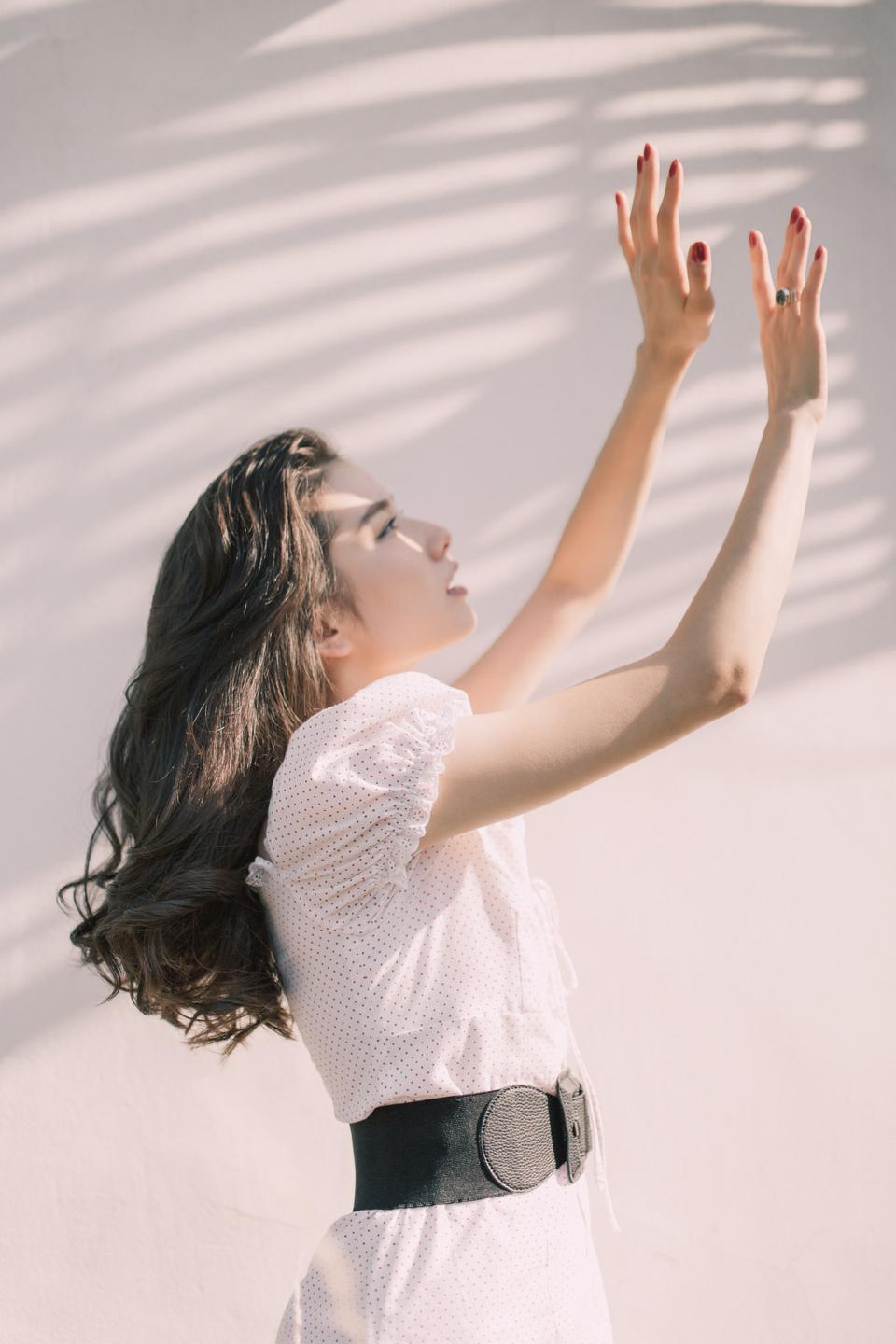 Free download high resolution image - free image free photo free stock image public domain picture  beautiful blond girl covering face by hand of bright sun light