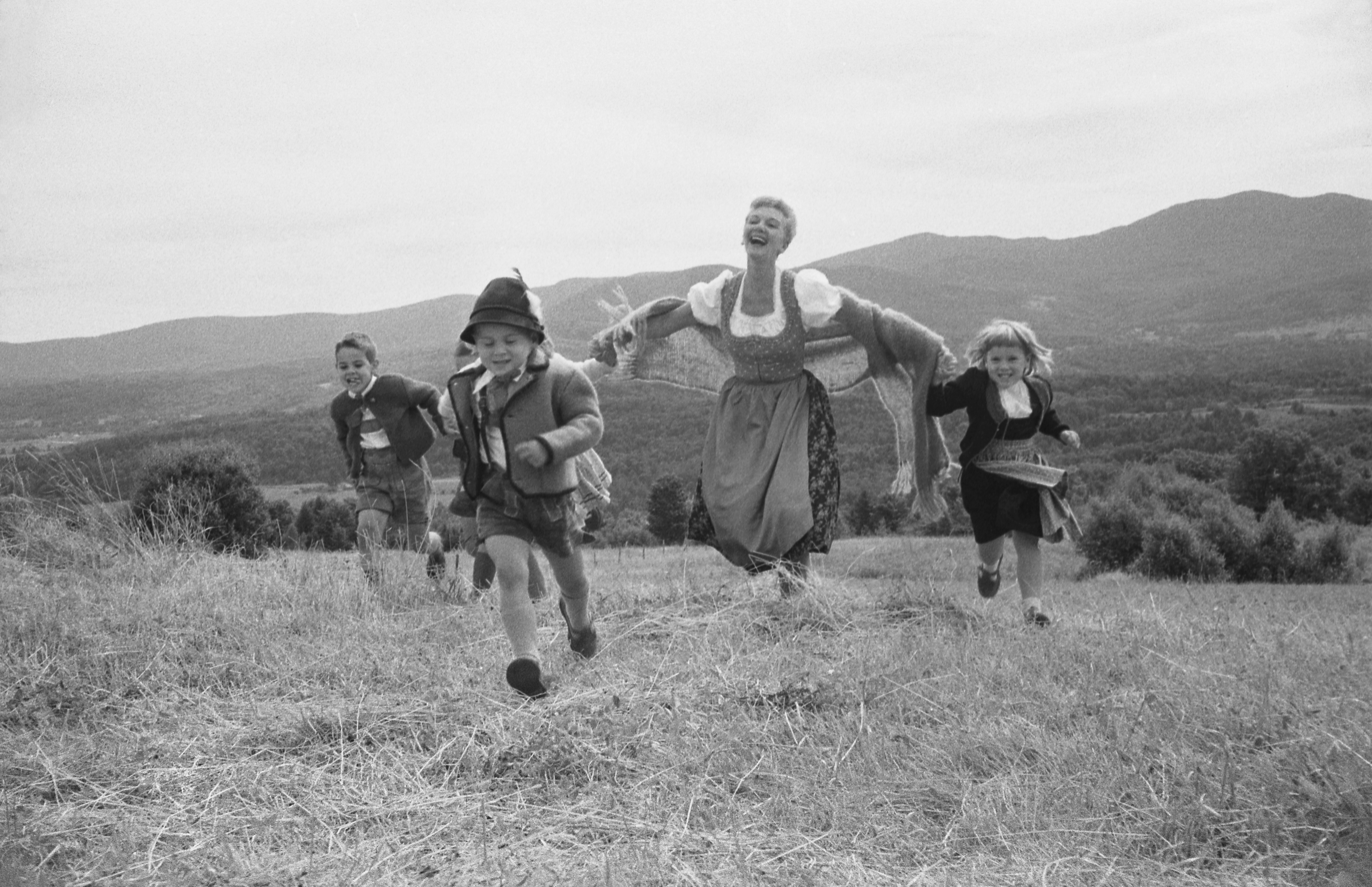 Free download high resolution image - free image free photo free stock image public domain picture -Mary Martin with children