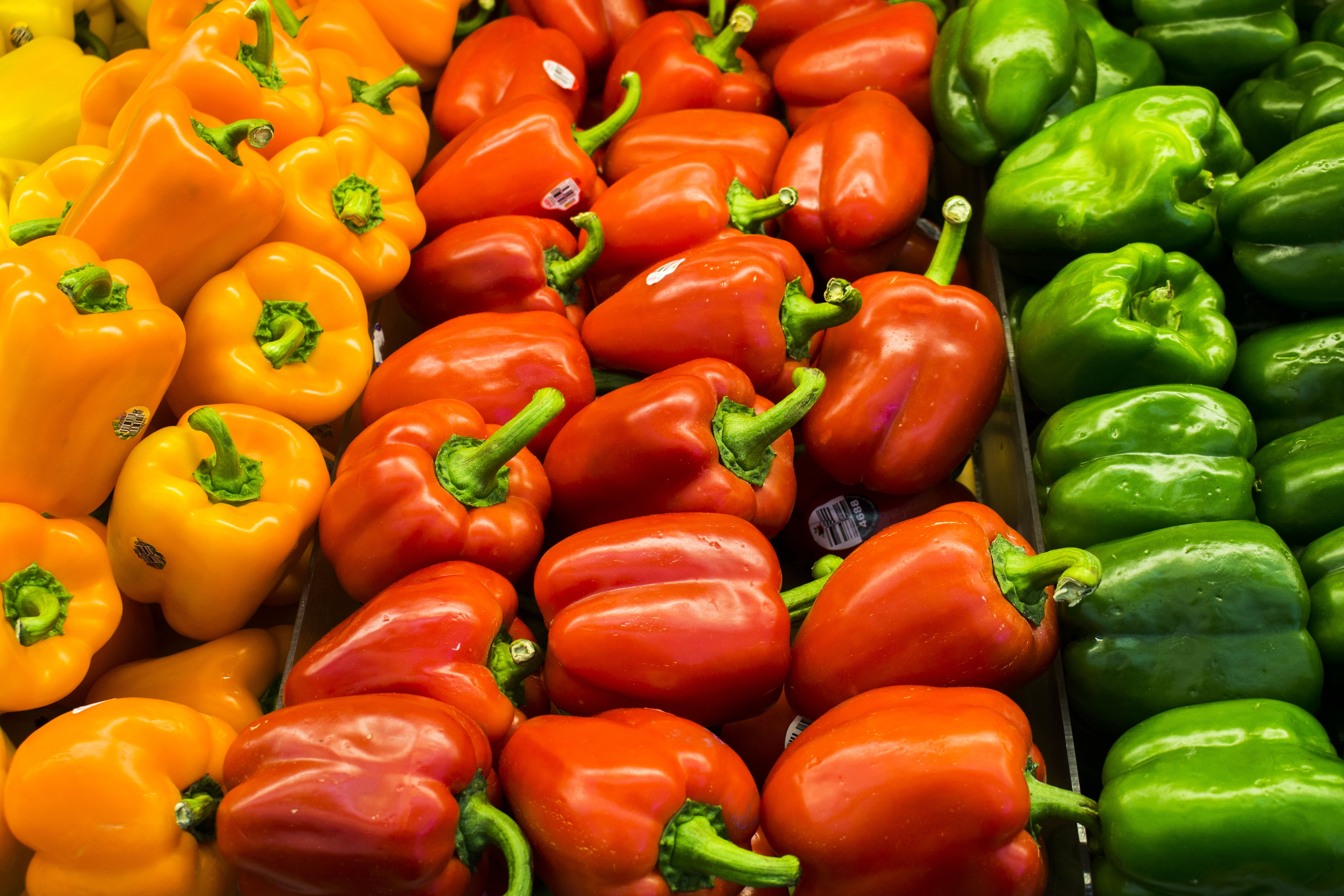 Free download high resolution image - free image free photo free stock image public domain picture -Red, orange and green peppers at a vegetable market all piled up