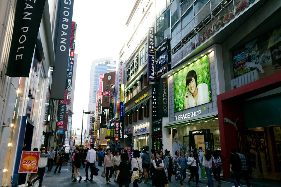 Free download high resolution image - free image free photo free stock image public domain picture  Tourist at Myeong-dong shopping street, Seoul, South Korea