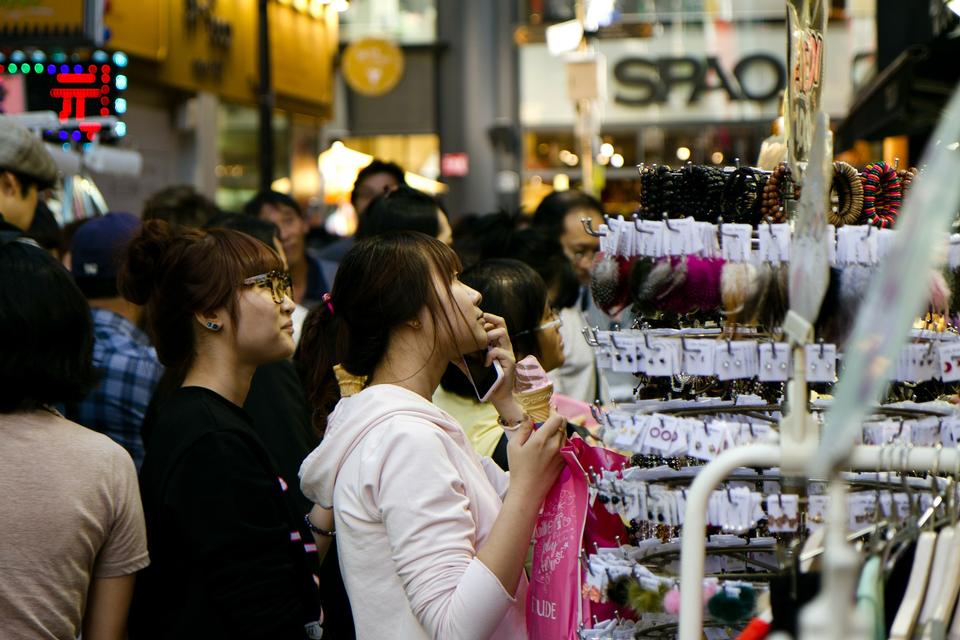 Free download high resolution image - free image free photo free stock image public domain picture  Tourist at Myeong-dong shopping street, Seoul, South Korea