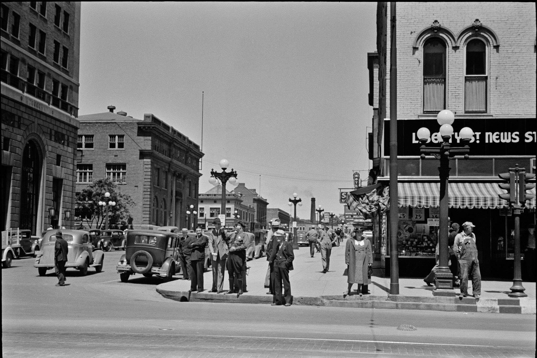 Free download high resolution image - free image free photo free stock image public domain picture -Sign across main street, Peoria, Illinois