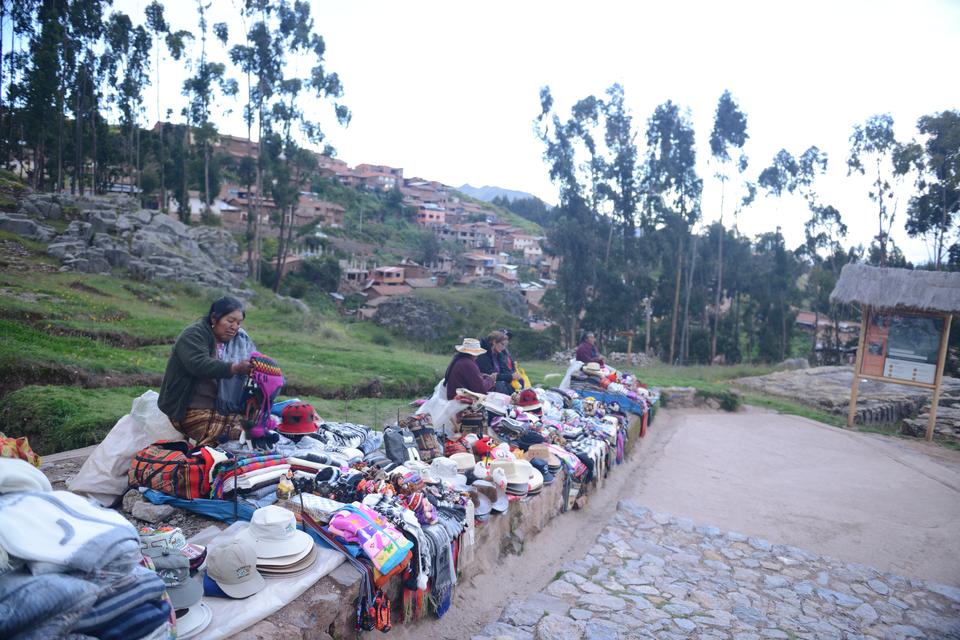 Free download high resolution image - free image free photo free stock image public domain picture  Inca Outdoor Market in Pukapukara near Cuzco, Peru