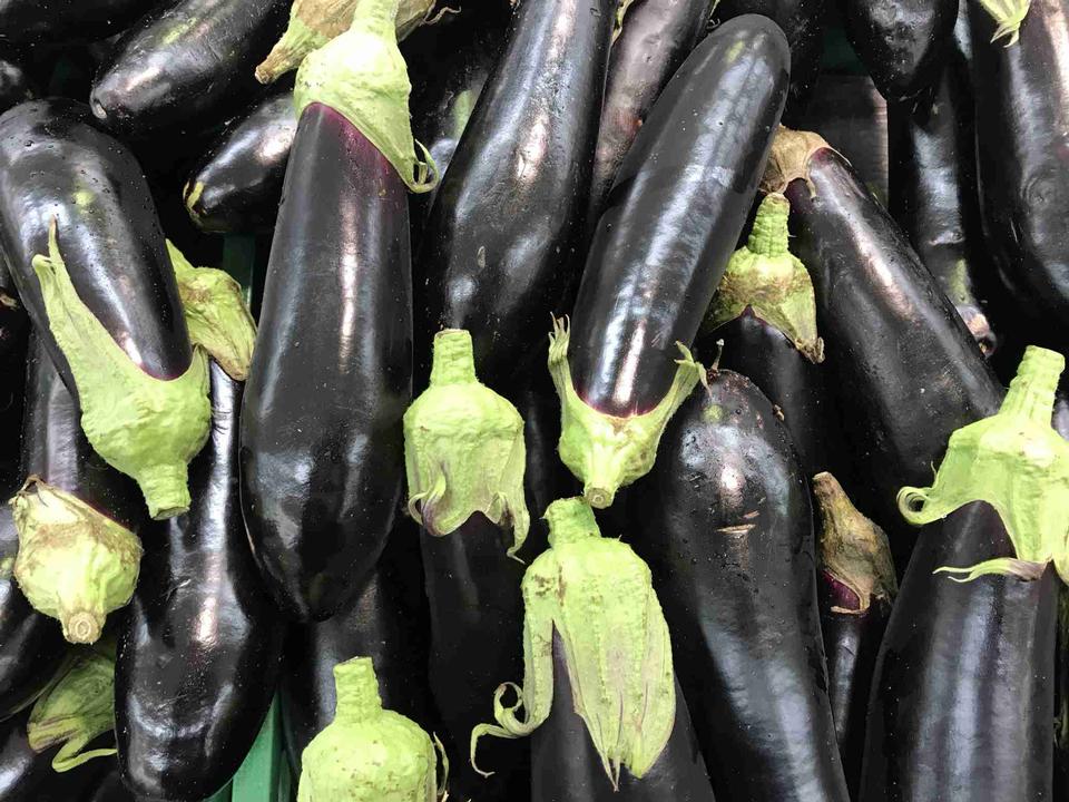 Free download high resolution image - free image free photo free stock image public domain picture  Heap of fresh eggplants close up