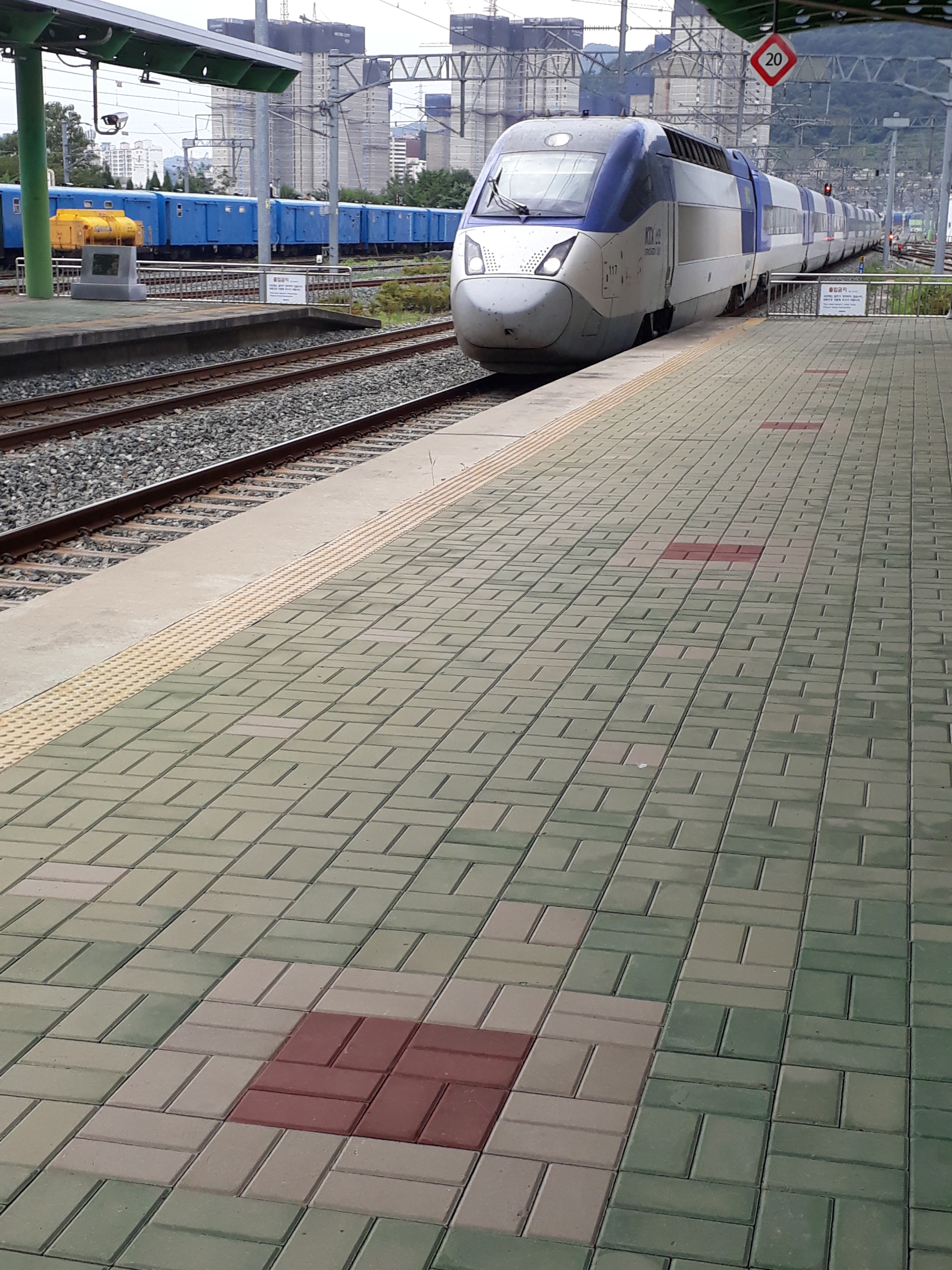 Free download high resolution image - free image free photo free stock image public domain picture -KTX Express Train In Masan railway station