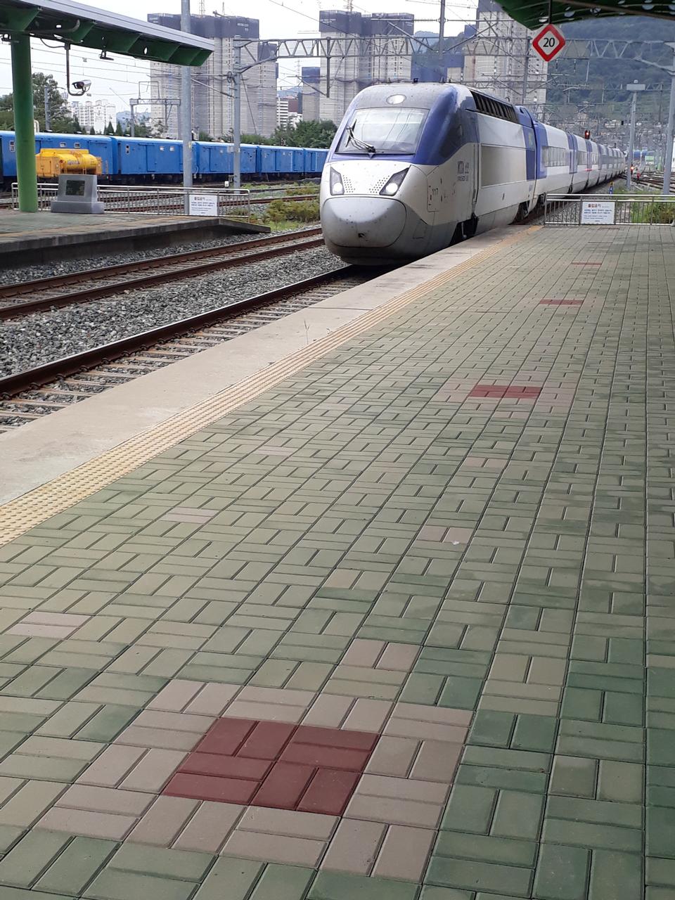 Free download high resolution image - free image free photo free stock image public domain picture  KTX Express Train In Masan railway station