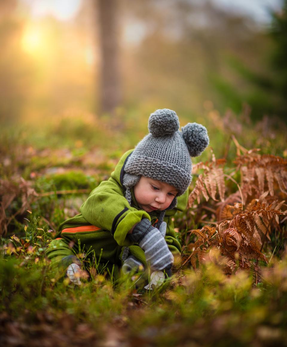 Free download high resolution image - free image free photo free stock image public domain picture  A little girl sitting on green grass