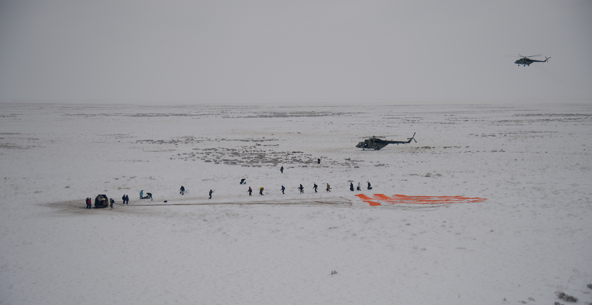 Free download high resolution image - free image free photo free stock image public domain picture -Russian Search and Rescue teams arrive at the Soyuz