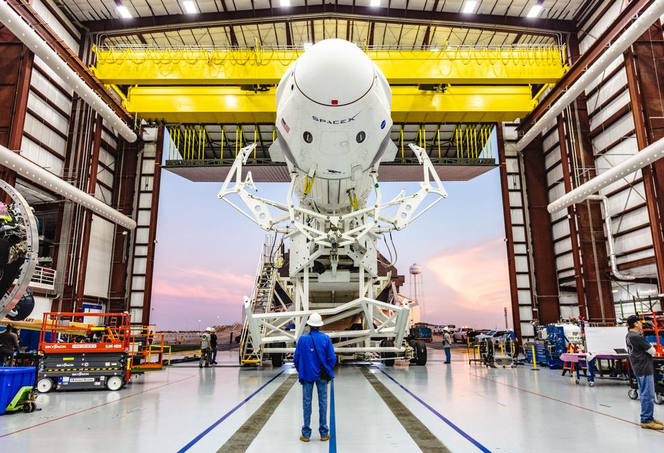 Free download high resolution image - free image free photo free stock image public domain picture  Spacex building with Rocket