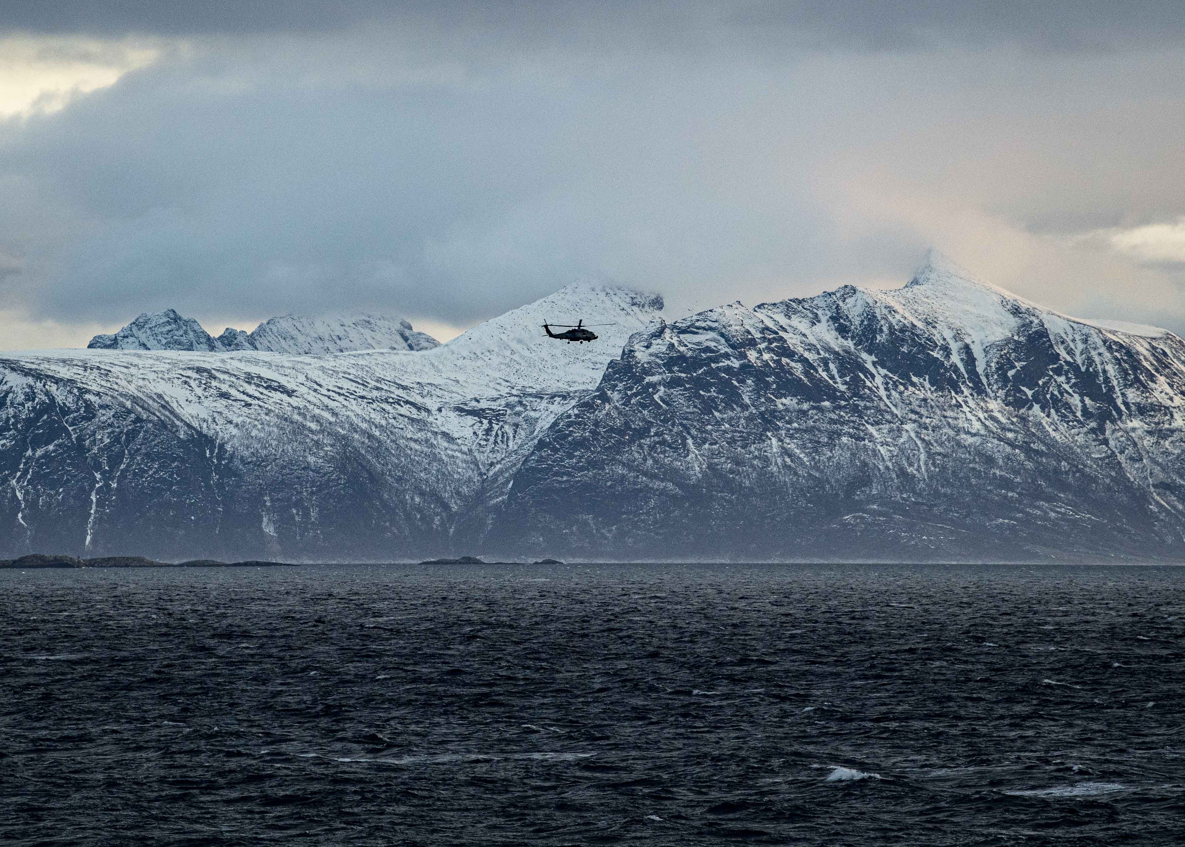 Free download high resolution image - free image free photo free stock image public domain picture -An MH-60R Sea Hawk