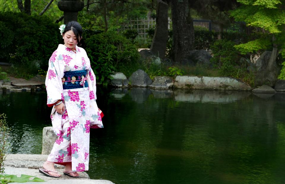 Free download high resolution image - free image free photo free stock image public domain picture  traditional Japanese garment. Kimono Girl