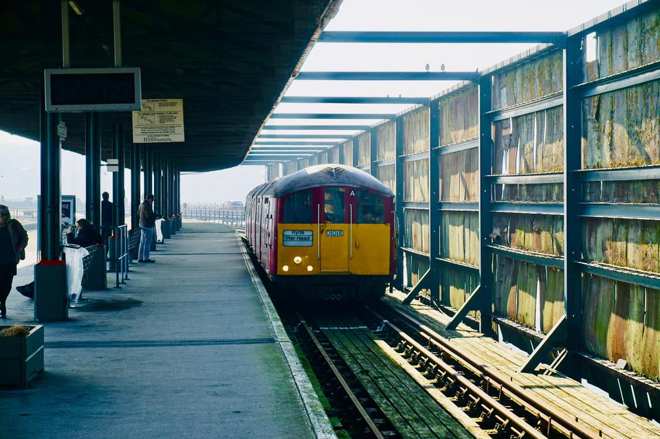 Free download high resolution image - free image free photo free stock image public domain picture  Train arriving at station