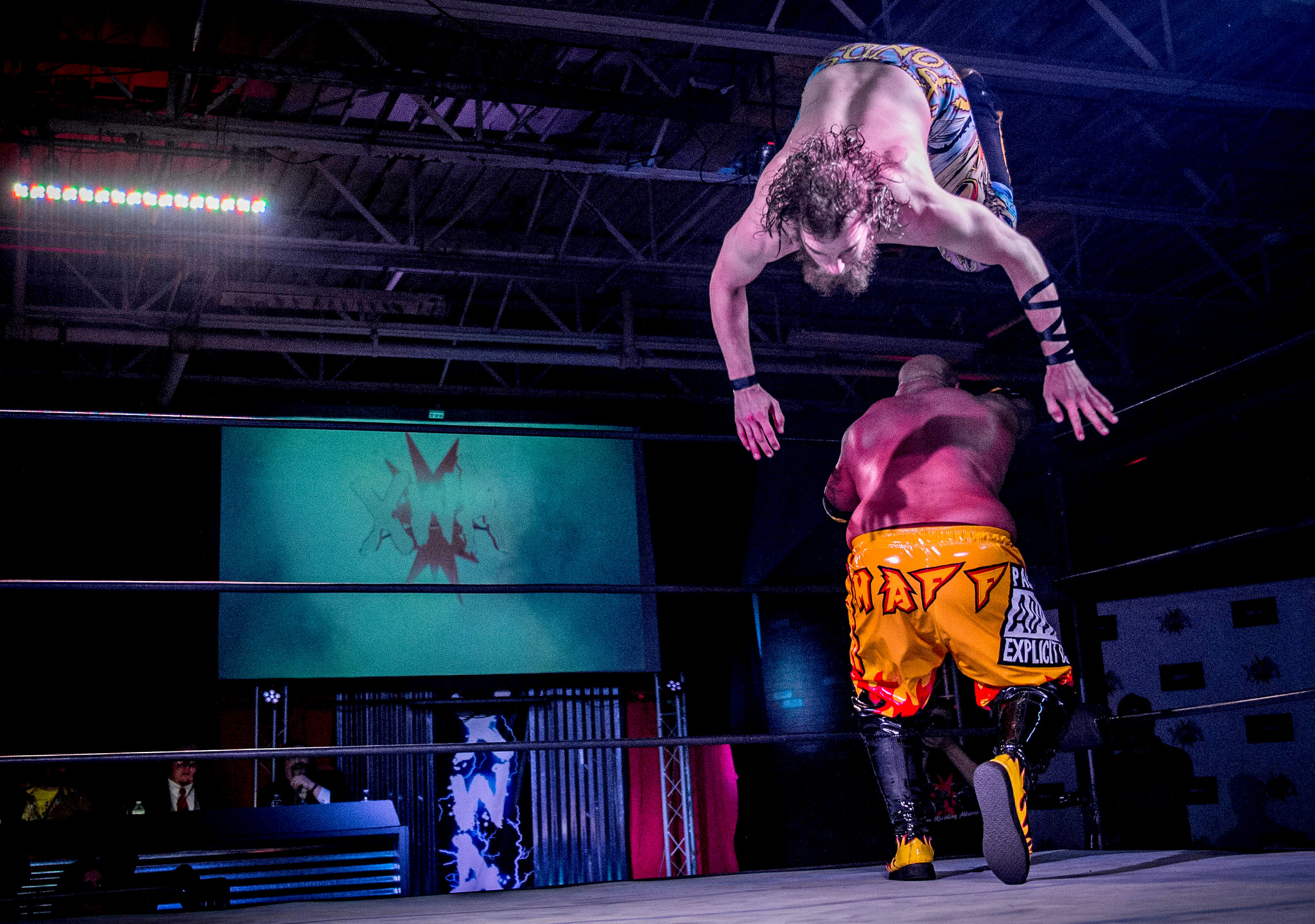 Free download high resolution image - free image free photo free stock image public domain picture -Two Men Battle For Control In Wrestling Match