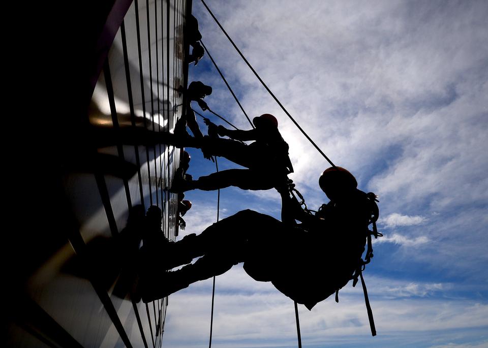 Free download high resolution image - free image free photo free stock image public domain picture  Firefighters rappel down the side of a building