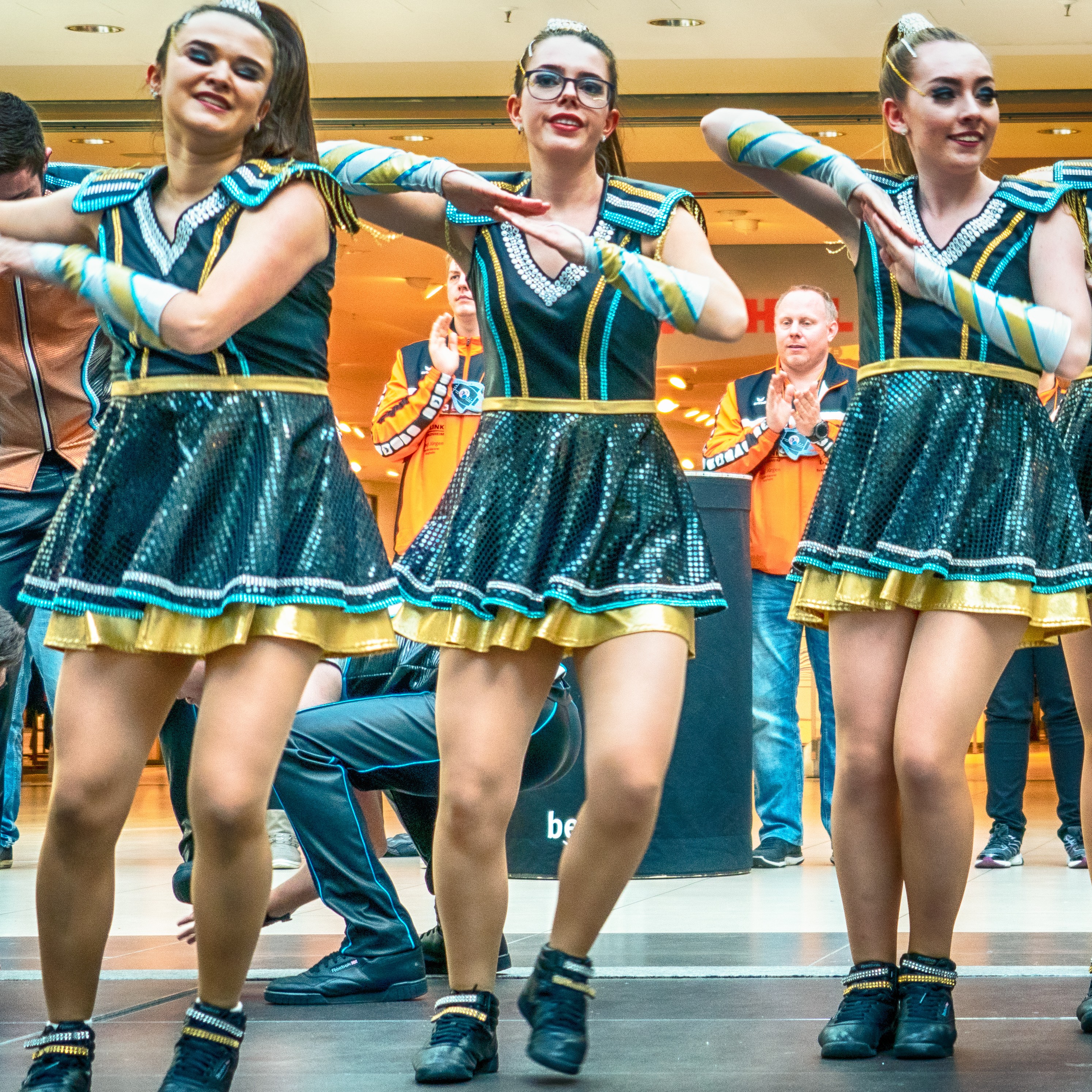 Free download high resolution image - free image free photo free stock image public domain picture -Group of cheerleaders in action