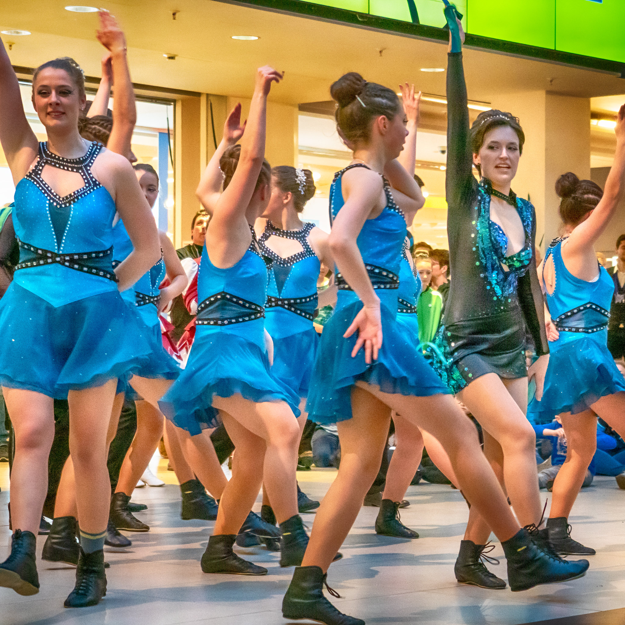 Free download high resolution image - free image free photo free stock image public domain picture -Group of cheerleaders in action