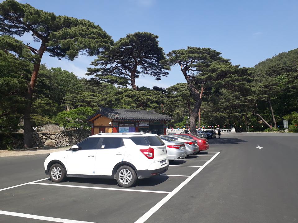 Free download high resolution image - free image free photo free stock image public domain picture  Parking lot Tongdosa Temple Yangsan South Korea