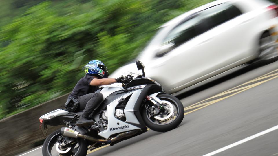 Free download high resolution image - free image free photo free stock image public domain picture  Biker riding motorcycle