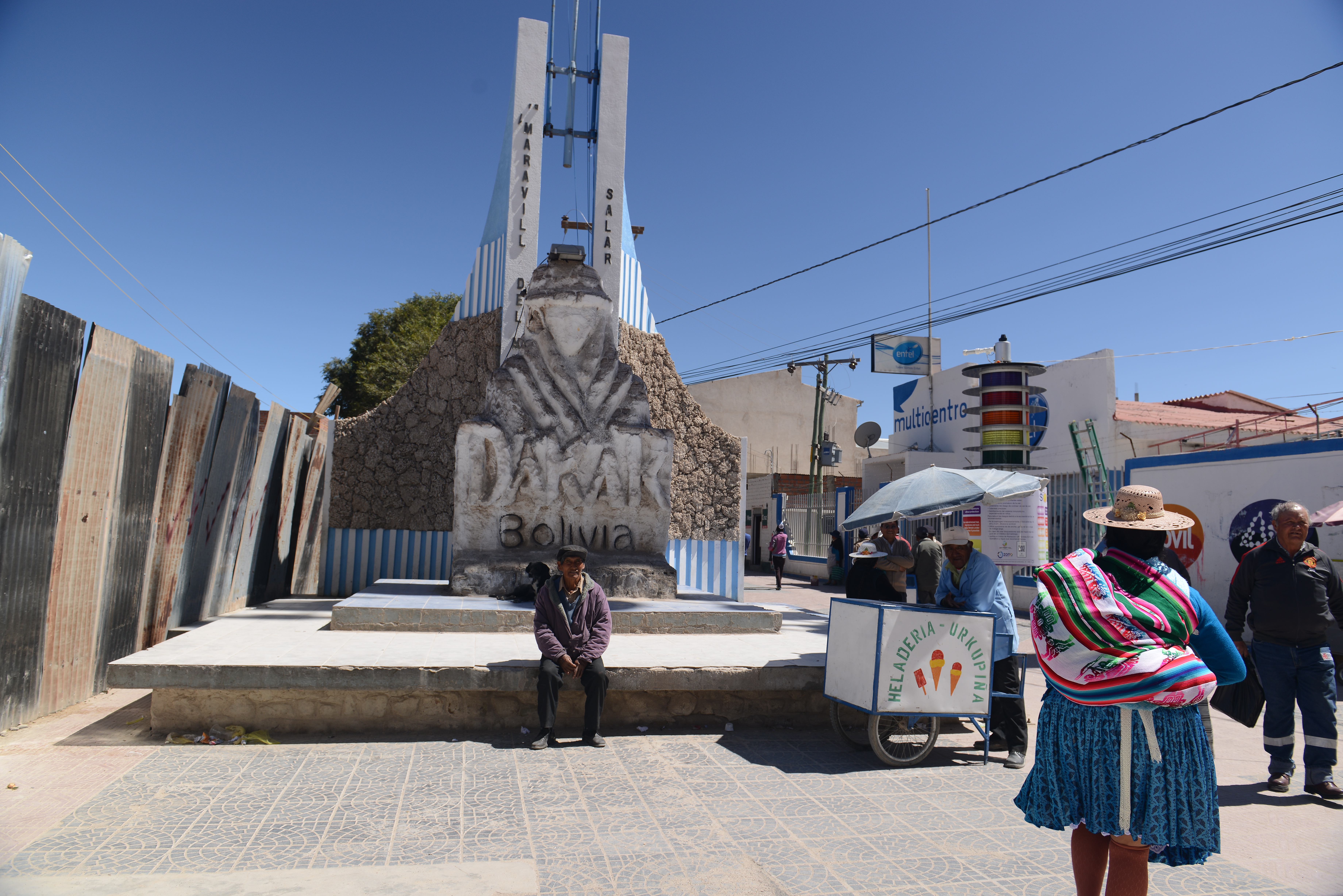 Free download high resolution image - free image free photo free stock image public domain picture -People walk in a street of Uyuni