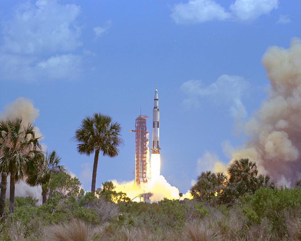 Free download high resolution image - free image free photo free stock image public domain picture  The Apollo 16 Saturn V rocket carrying astronauts