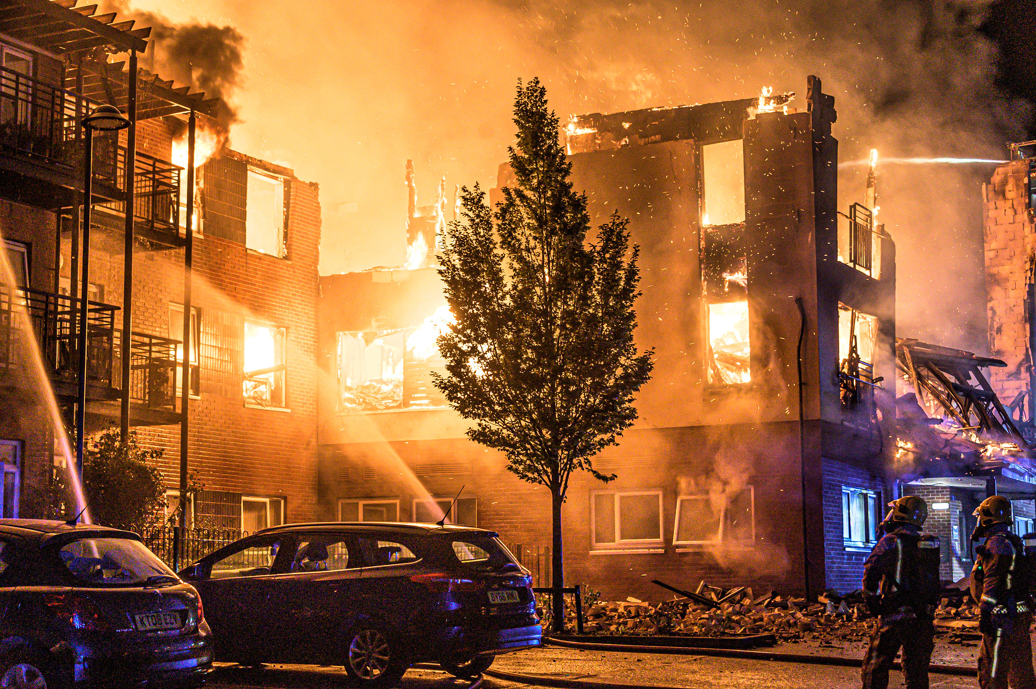 Free download high resolution image - free image free photo free stock image public domain picture -Burning building in thick smoke