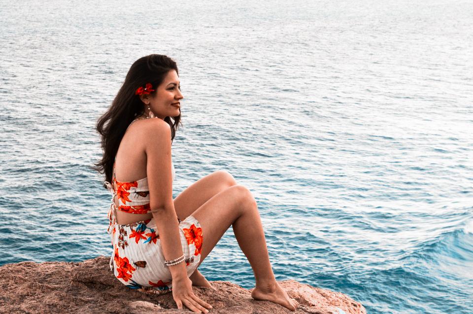 Free download high resolution image - free image free photo free stock image public domain picture  Sexy female sitting on the rock in the sea