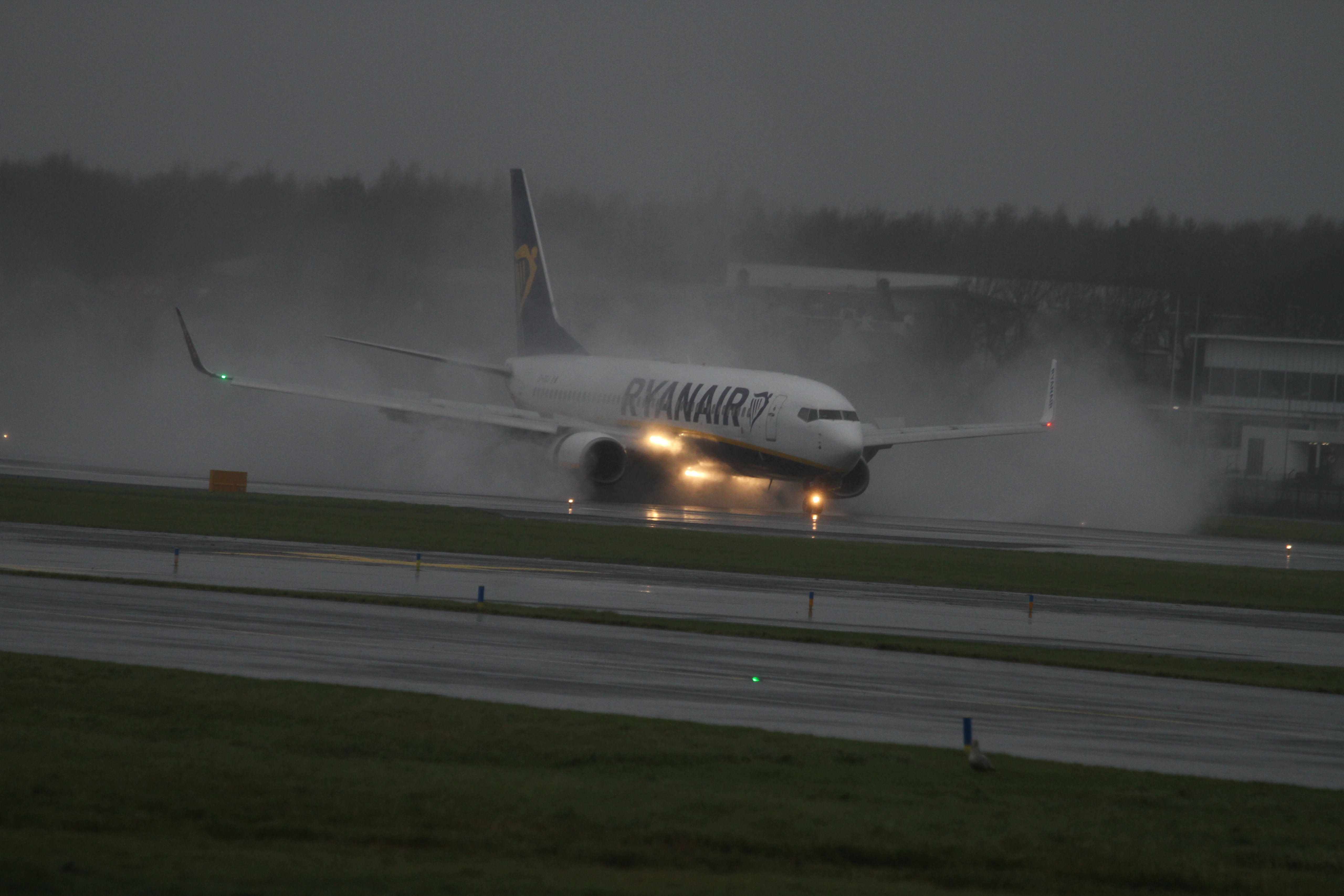 Free download high resolution image - free image free photo free stock image public domain picture -Airplane landing gear rolling on a wet runway